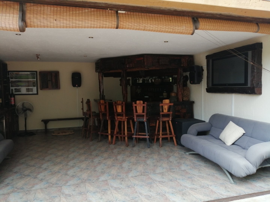 4 Bedroom Property for Sale in Boschenvaal River Front Lodges Free State